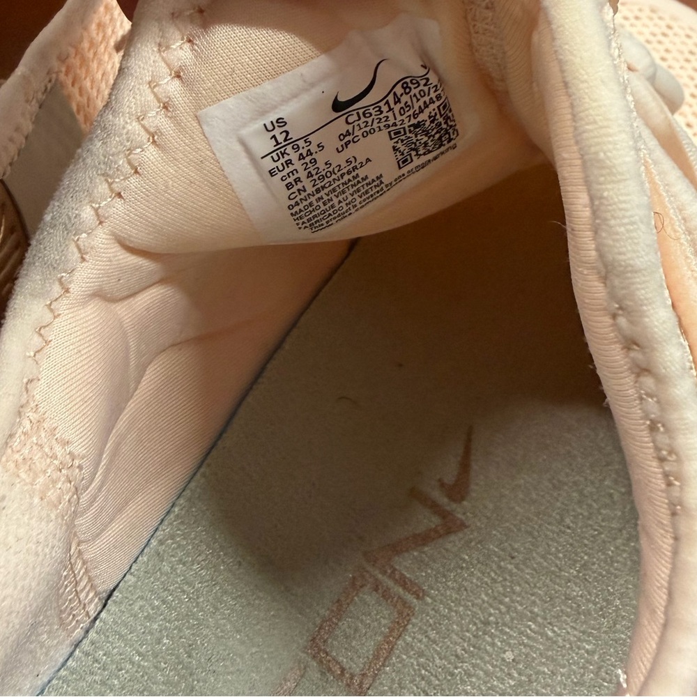 EUC Nike Metcon x Free Sneakers - Picture 5 of 5